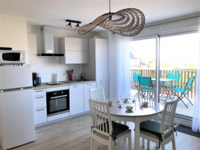 GALION - Moderne, Parking, Plouharnel - T212